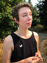 Load image into Gallery viewer, Crescent Mooncat Brooch