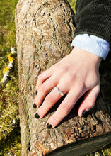 Load image into Gallery viewer, Verdant Double-Leaf Adjustable Ring