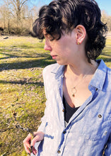 Load image into Gallery viewer, Verdant Hexagonal Leaf Drop Necklace