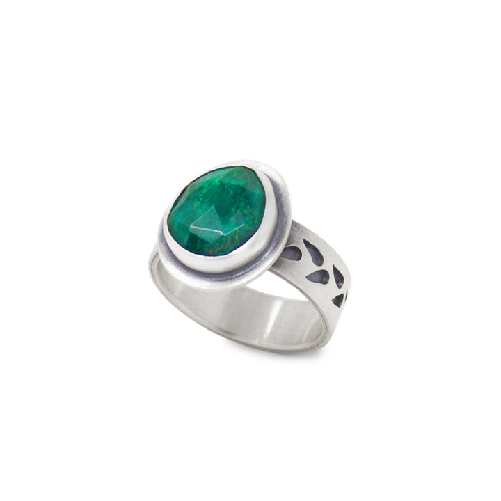 Leaf Ring With Emerald Gemstone In Silver, Green Stone Leaf Ring | Benati