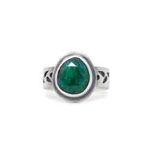 Load image into Gallery viewer, Verdant Emerald Leaf Ring