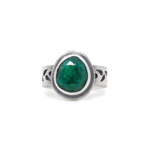 Verdant Emerald Leaf Ring
